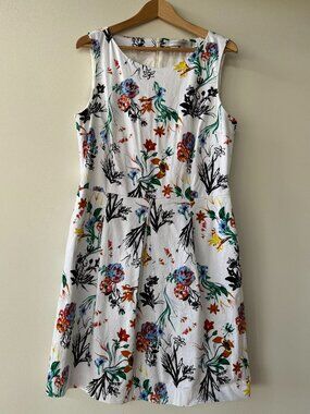 White Floral Patterned Simons/Contemporaine Dress (size 12)